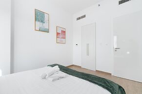 Lux BnB Nook -2 I City Views
