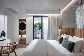Made By The Sea Villas 17 Bdrm