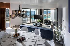 Made By The Sea Villas 17 Bdrm