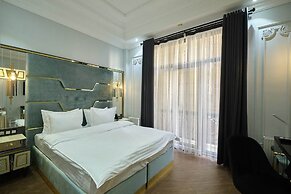 East Star Hotel