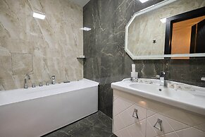 East Star Hotel