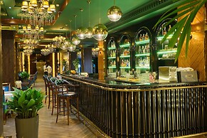 East Star Hotel
