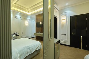 East Star Hotel