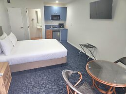 Botany Palms Motel