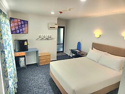 Botany Palms Motel