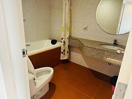 Omni Tower Sukhumvit Nana - Direct