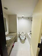 Omni Tower Sukhumvit Nana - Direct