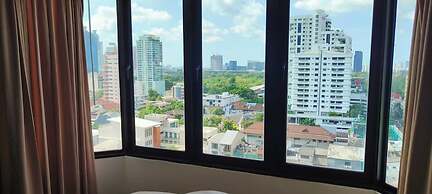 Omni Tower Sukhumvit Nana - Direct