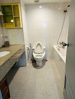 Omni Tower Sukhumvit Nana - Direct