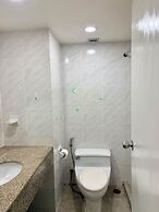 Omni Tower Sukhumvit Nana - Direct