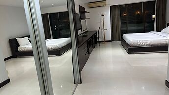 Omni Tower Sukhumvit Nana - Direct