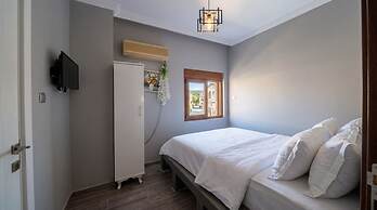 Stone House Foca Butik Otel