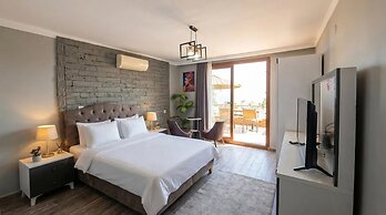 Stone House Foca Butik Otel