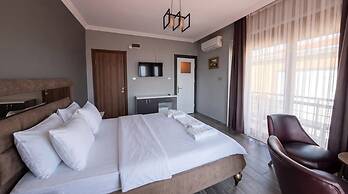 Stone House Foca Butik Otel
