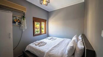 Stone House Foca Butik Otel