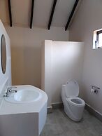Outback Kenya Lodge