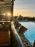 Outback Kenya Lodge