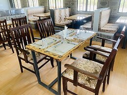 Outback Kenya Lodge