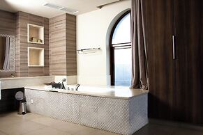 Royal Shaza Suites