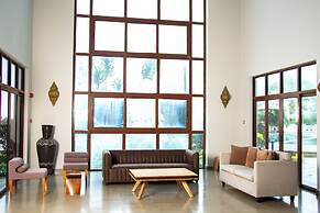 Royal Shaza Suites