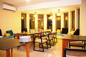 Royal Shaza Suites
