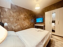 Carmel Holiday Apartments