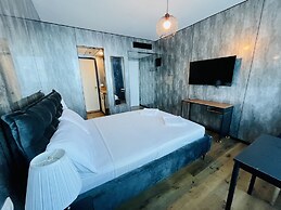 Carmel Holiday Apartments