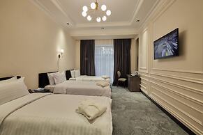 Continental Hotel