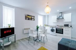 Stunning and Modern 2 Bedroom Apt in Liverpool