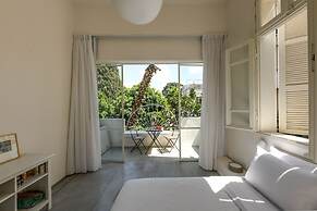 Modern & Bright 3BR apt with 2Balconies