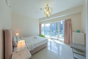 Tanin - Luxury Waterfront Apt with Stunning Marina Views