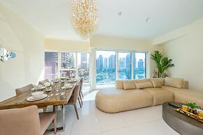 Tanin - Luxury Waterfront Apt with Stunning Marina Views