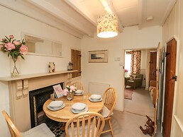 12 Castlegate