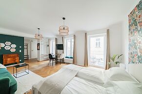 The 15s Apartments