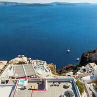 Oia Treasures Art Suites