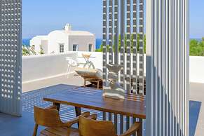 Oia Treasures Art Suites