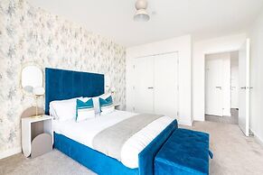 2 Bed Penthouse - Balcony - Smoking - Parking