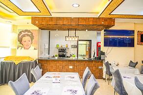 GREEN GARDEN HOTEL