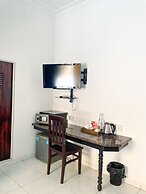 The Birdcage Boutique