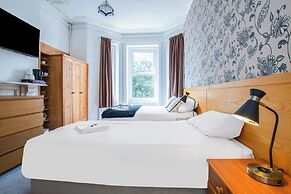 OYO The Lodge Bournemouth