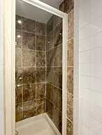 OYO The Lodge Bournemouth