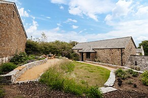 Hoppers Barn