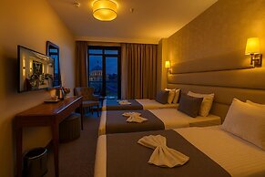 Istanbul Midpoint Hotel