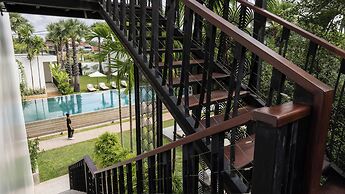 Shintana Saya La Maison
