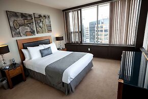 Obasa Suites @ The Hallmark