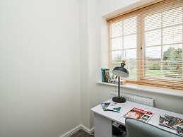 30 Poplar Close