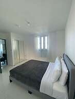 Arecibo Hotel 2107