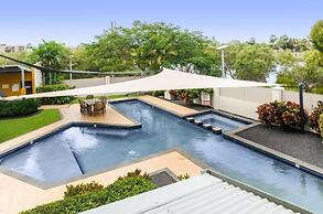 City Stadium Apartment Riverfront 38