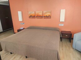 Hotel Puerta de Ocaña
