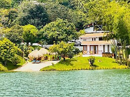 CASA EVE HOTEL